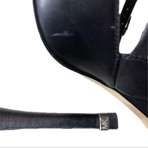 SOLD MICHAEL KORS BLACK HEELS SIZE 10 US - Picture 8 of 9